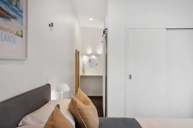 26 Arataki Views Way Glen Eden_13