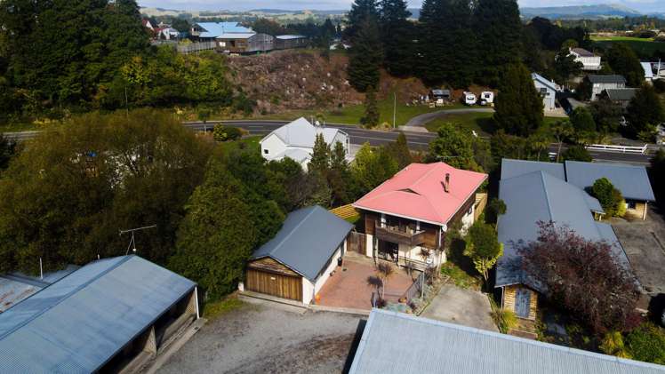 9 Tyne Street Ohakune_17