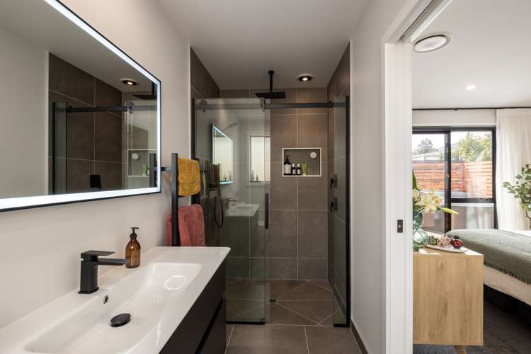 16 Masters Lane Waitara_11