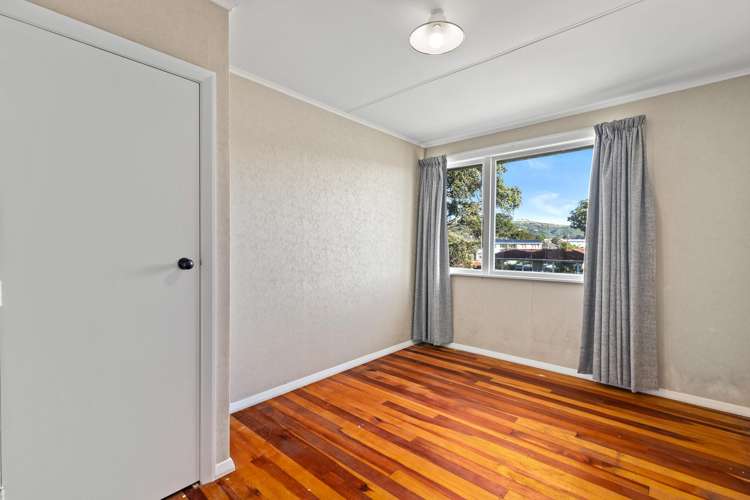 64 Astrolabe Street Cannons Creek_11