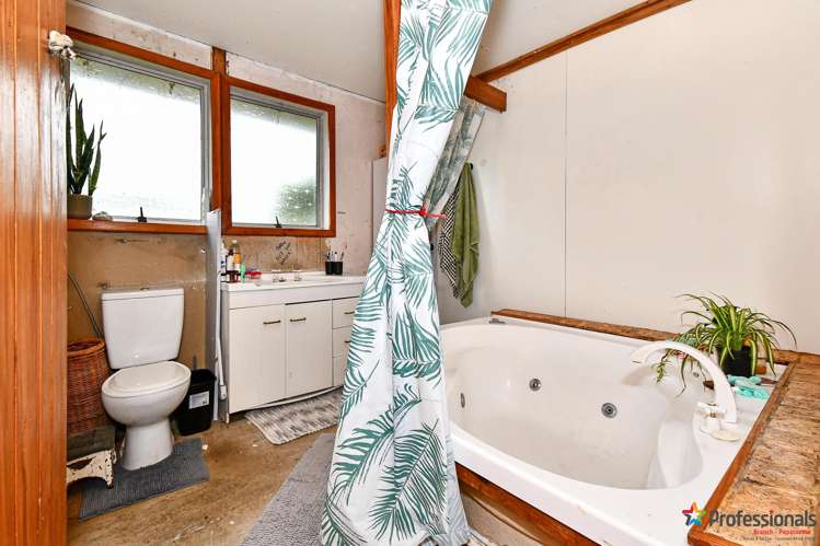 2 Serrano Place Clover Park_7