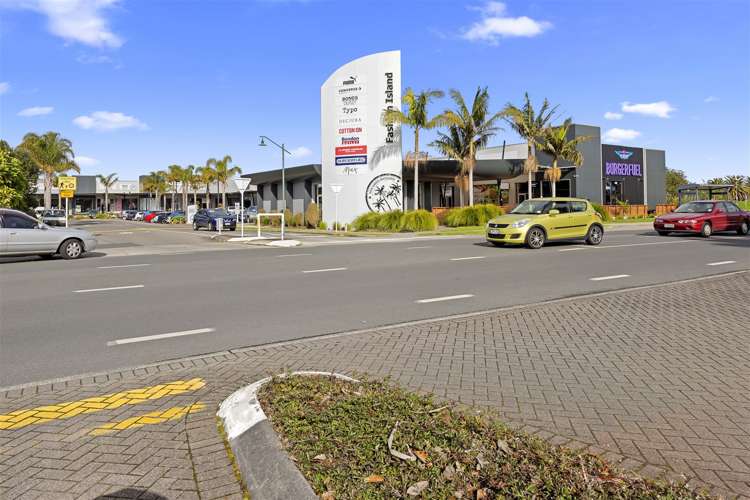 3 Monterey Key Papamoa_23