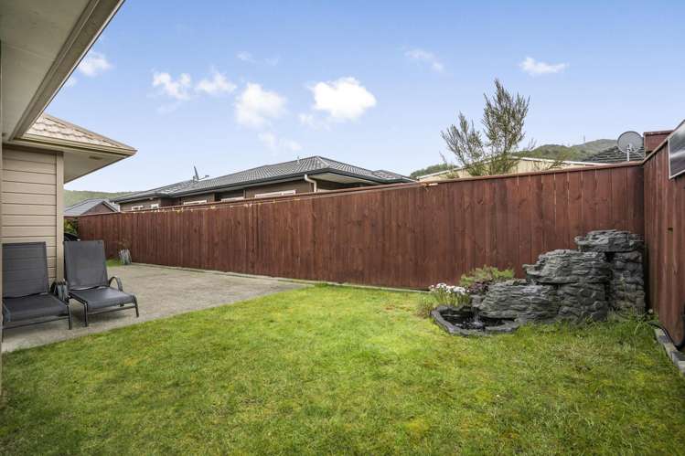 4 Sun Valley Grove Wainuiomata_17