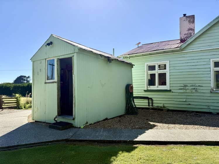 300 Moulson Street Tisbury_26