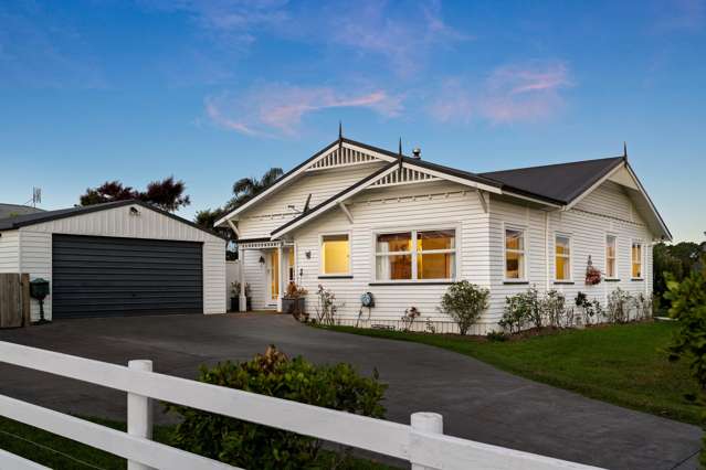 The Queen of Queen Street