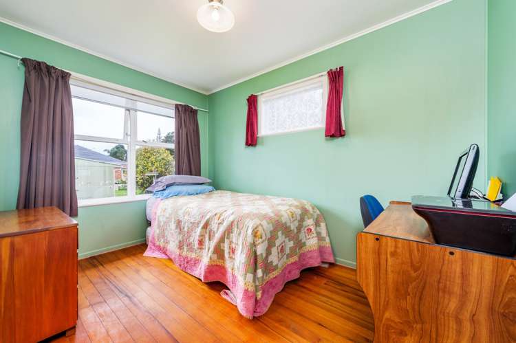 29 Clinton Avenue Te Atatu Peninsula_10