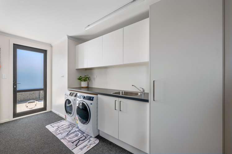 31 Corsair Crescent Burleigh_18