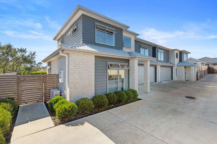 2/12 Faber Place Rototuna North_14