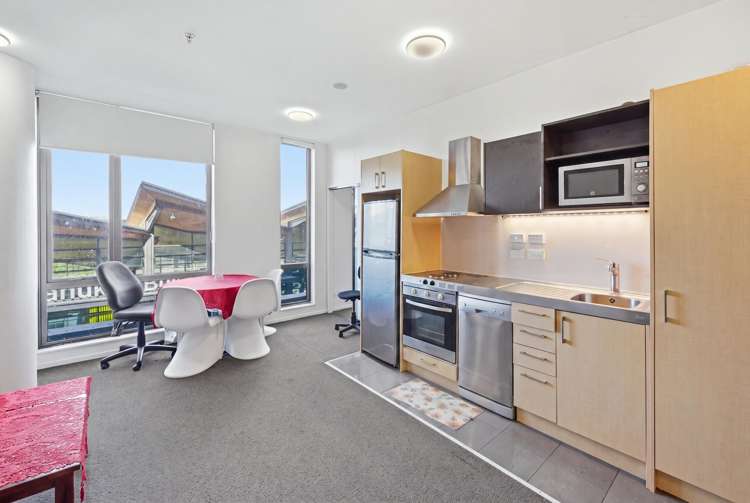 308/17 Putney Way_5