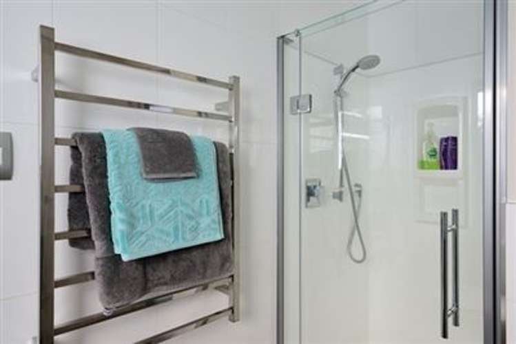 2/91 Aberdeen Road Castor Bay_17