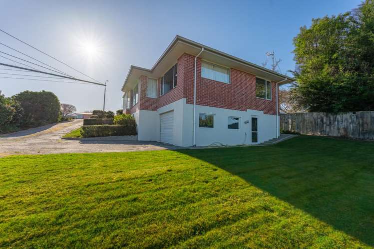 24 Hill View Crescent_2