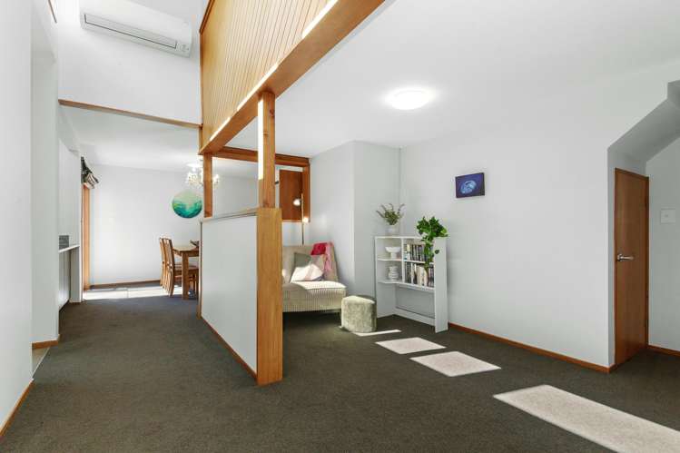 42 McEnroe Grove Naenae_8