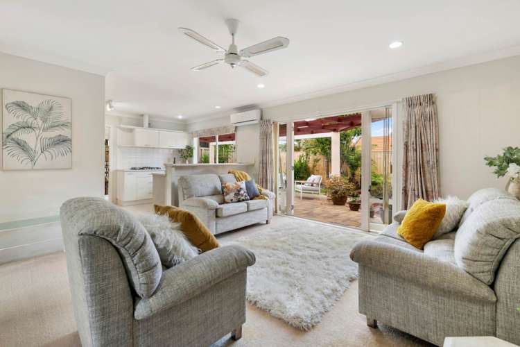 7 Kentia Way Somerville_5