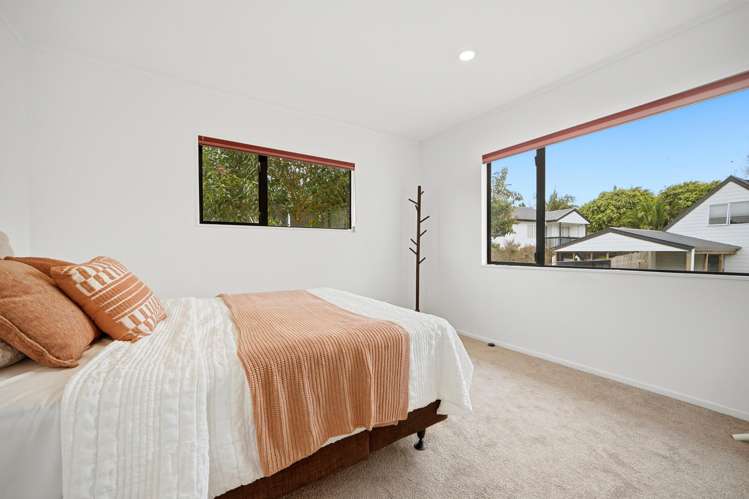 2/57 Howe Street Howick_13
