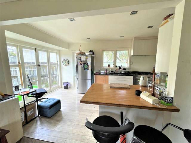 1/3 Mackenzie Street Te Atatu South_3