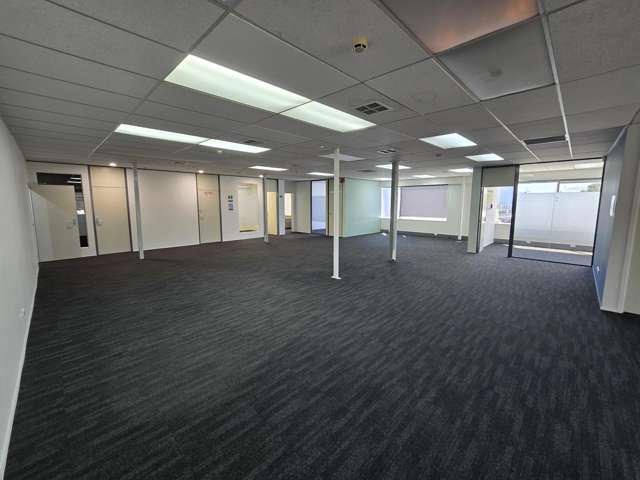 34 Vestey Drive Mt Wellington_3