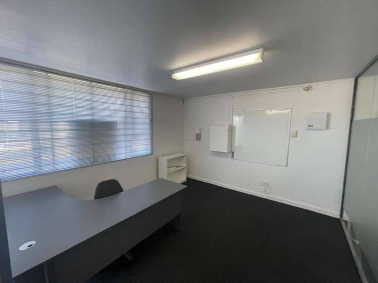 77 Porana Road Wairau Valley_2
