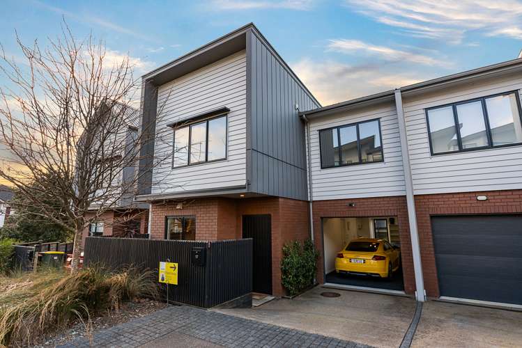 17 Moki Place Long Bay_19