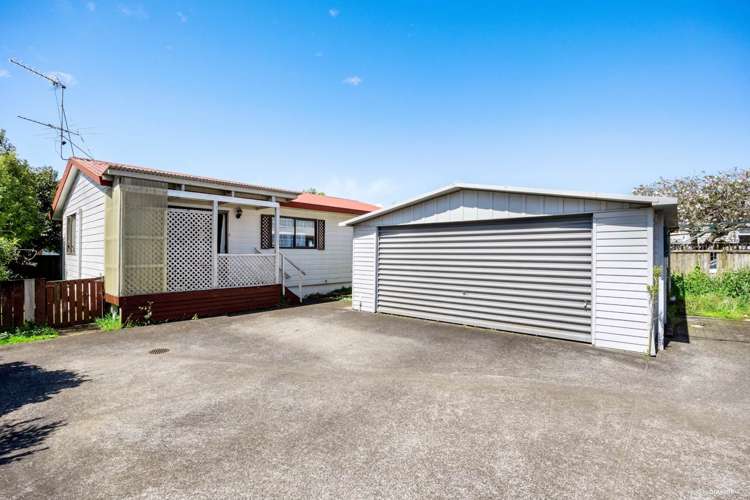 56 Landscape Road Papatoetoe_11