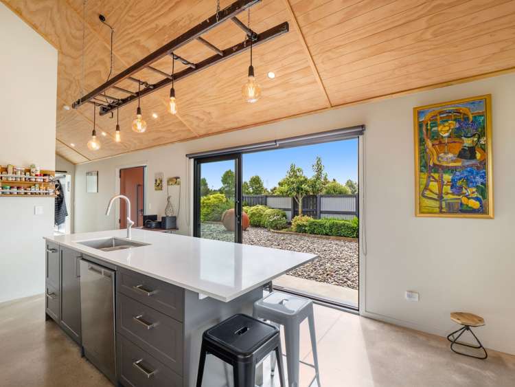 1228A Camerons Line Feilding_6