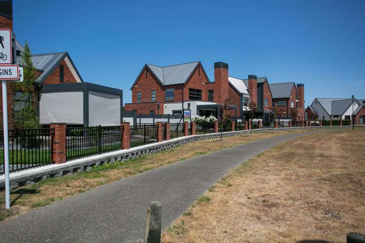 13 Garland Lane Leamington_9