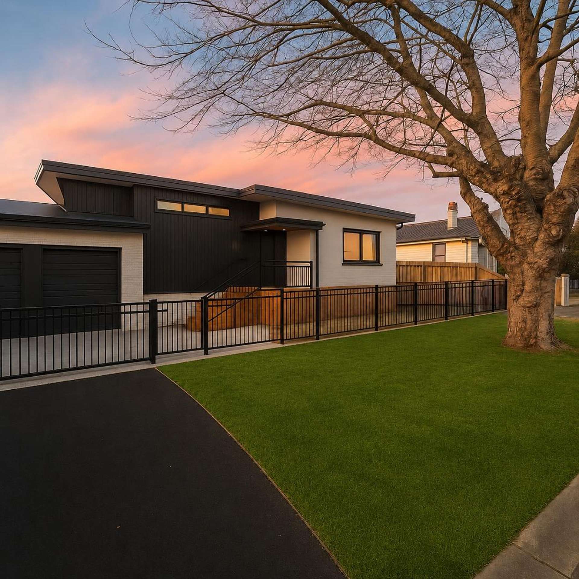 2/8 Johnson Street 1057_0