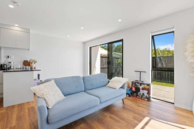 4/36 Kaipatiki Road Glenfield_2