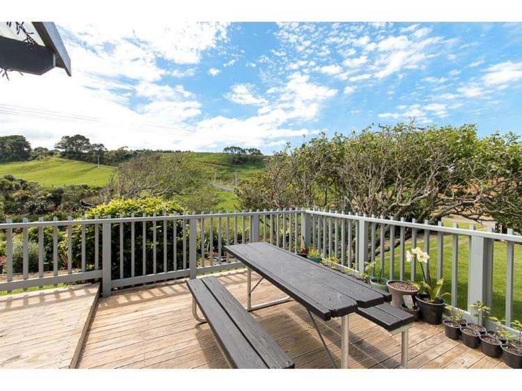 42 Cemetery Road Pollok_2