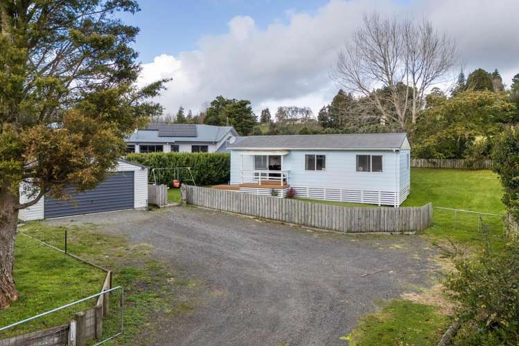 94 Barry Road_0