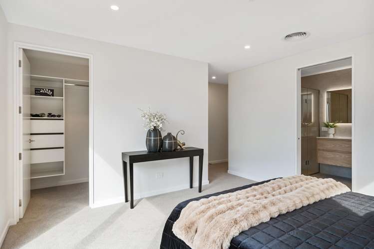 25 Guinevere Drive Lincoln_12