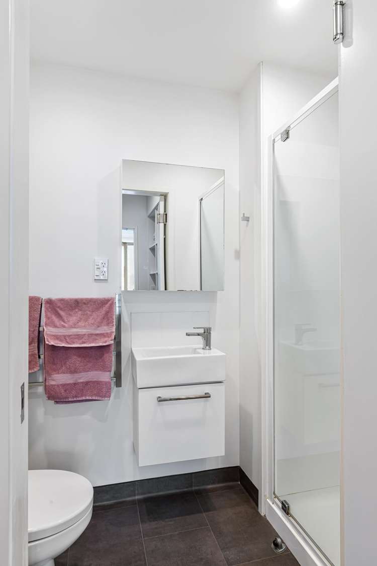 102A/160 Hobsonville Point Road Hobsonville_17