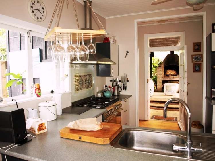 27 Putiki Road Ostend_8