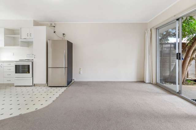 4/4 Owens Road Epsom_3