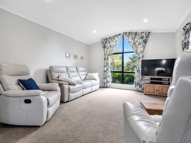 2 Saxon Woods Drive Rototuna North_4