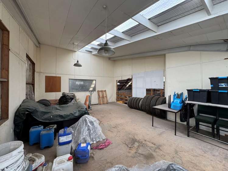410-412 Tremaine Avenue Takaro_10
