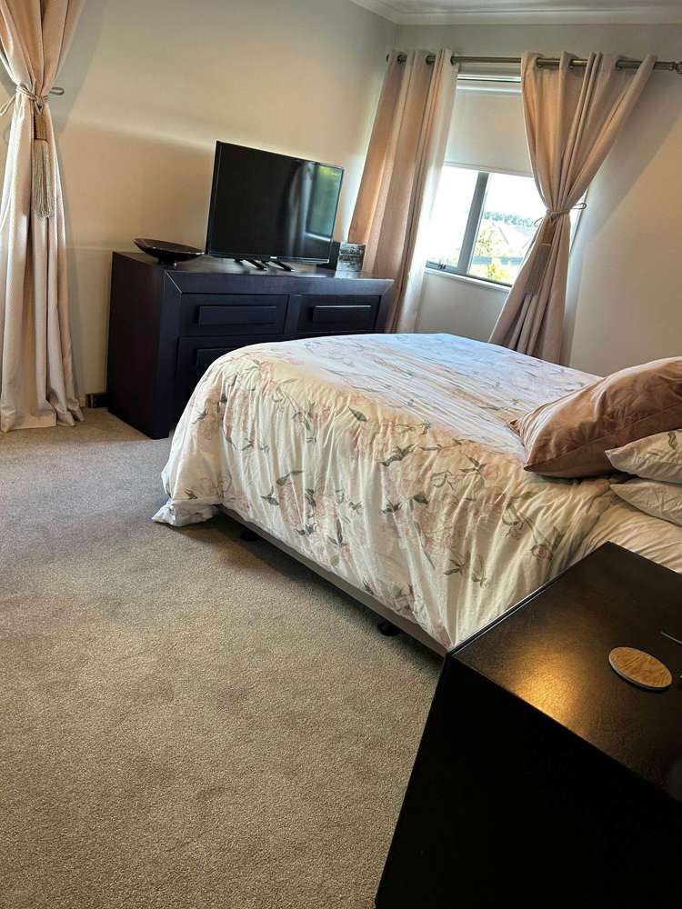 15 Costa Viva Crescent Karaka_8