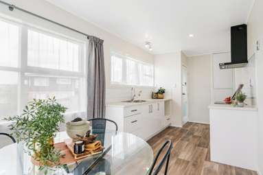 253 Te Atatu Road_3