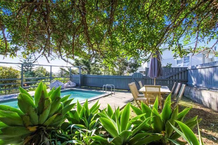 20 Miltonia Avenue Te Atatu South_16