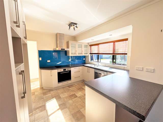 2/79 Mirrabooka Avenue Botany Downs_2