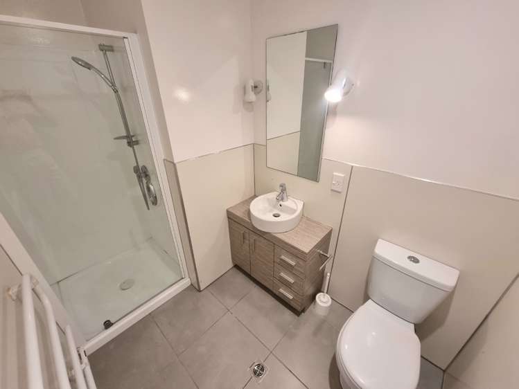 1/221-223 Dairy Flat Highway 10862_8