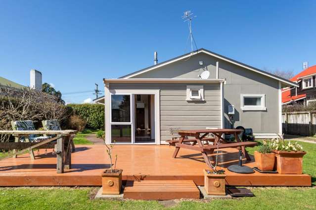 69 Gladstone Street Hawera_1