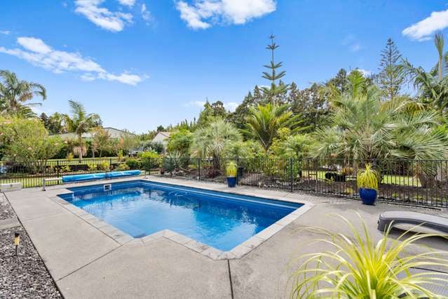 Spacious home. Shed. Pool. Room for the toys!