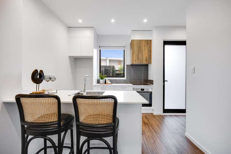 74 Glidepath Road Hobsonville_4