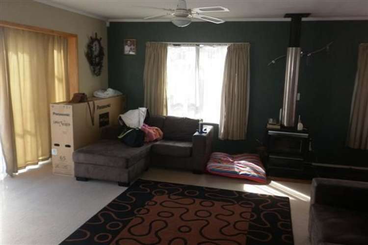 60 Charntay Avenue Clover Park_5