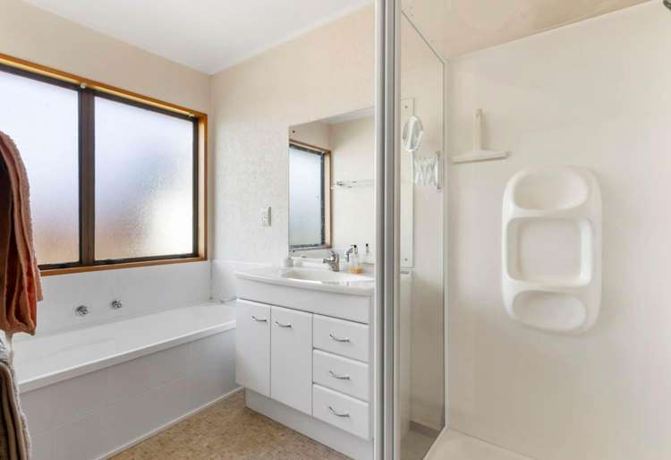 16 Hayes Place 1679_11