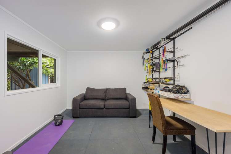 43 Cochrane Avenue Arkles Bay_30