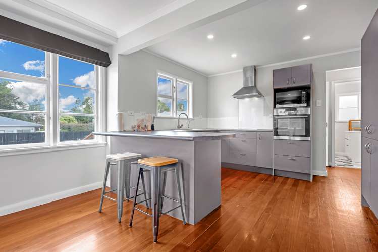 10 Buchanan Road Kingseat_5