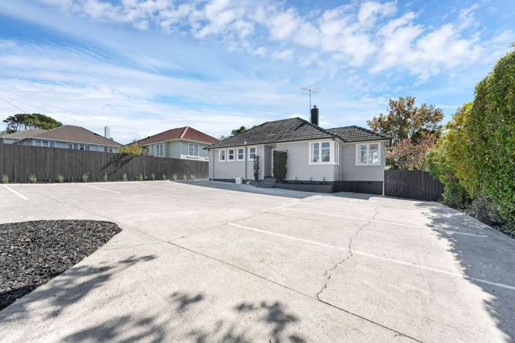 79 Onewa Road Northcote_26