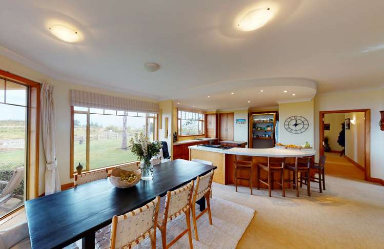 30 Kaiangaroa Place Bay View_4