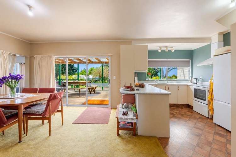 25 Beach Road Porangahau_4